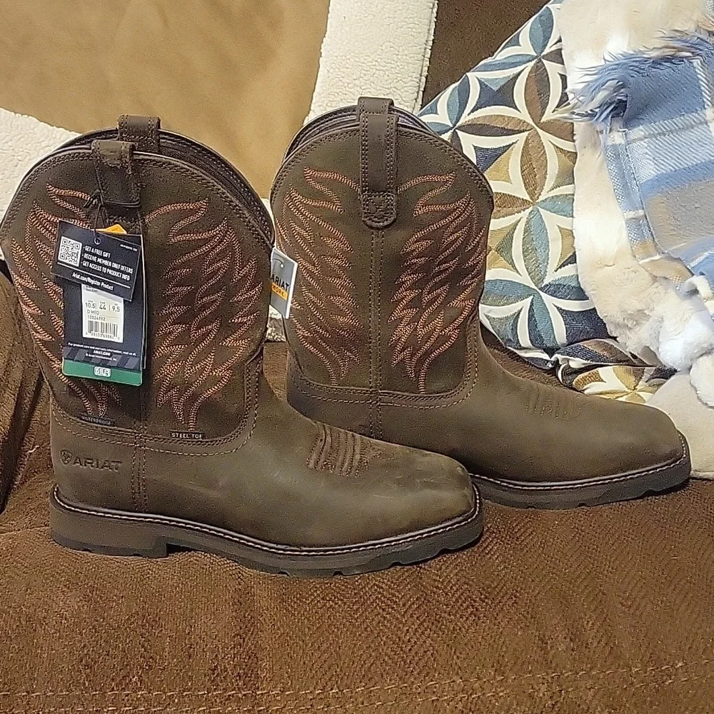 Brand New Men's Size 10.5 Ariat Work Boots - Picture 2 of 7